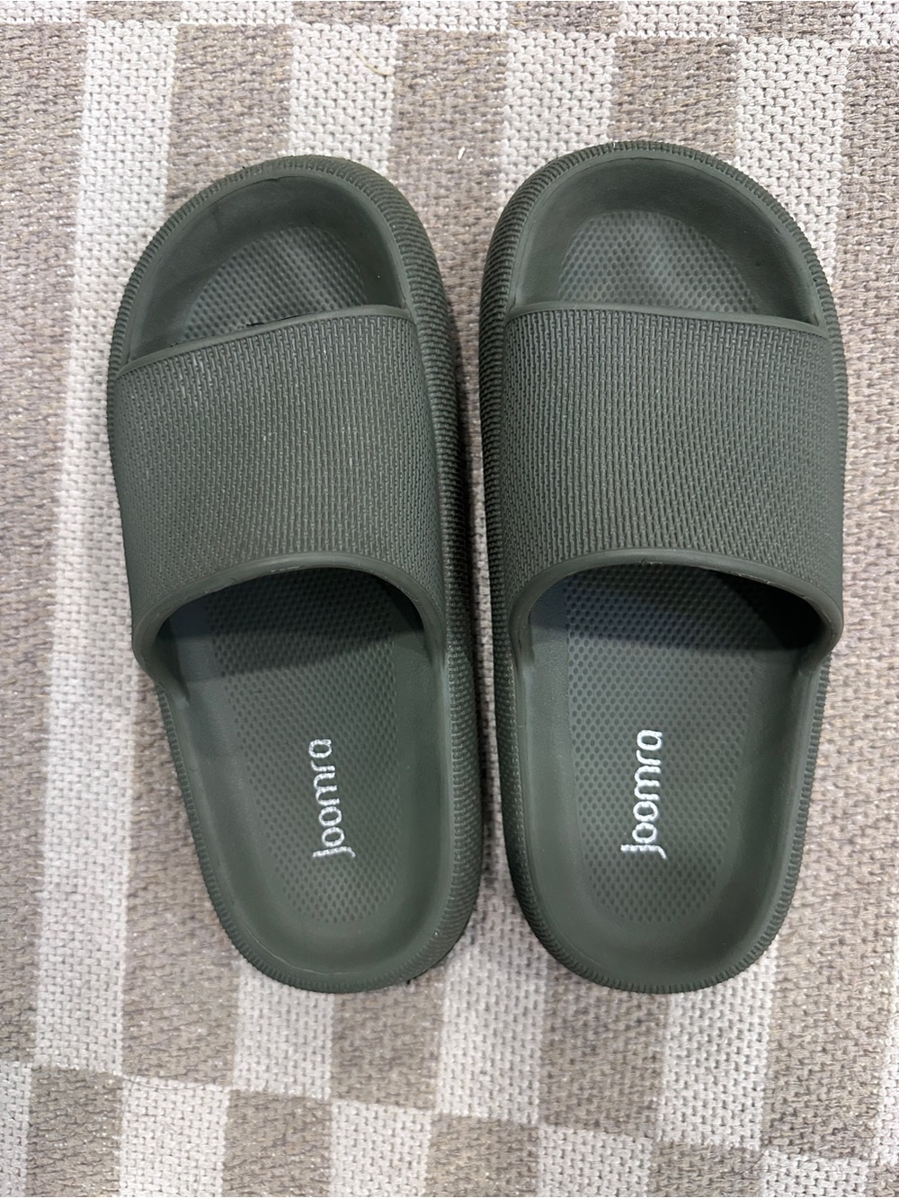 Outoor Women's Slide Sandals in Olive Green